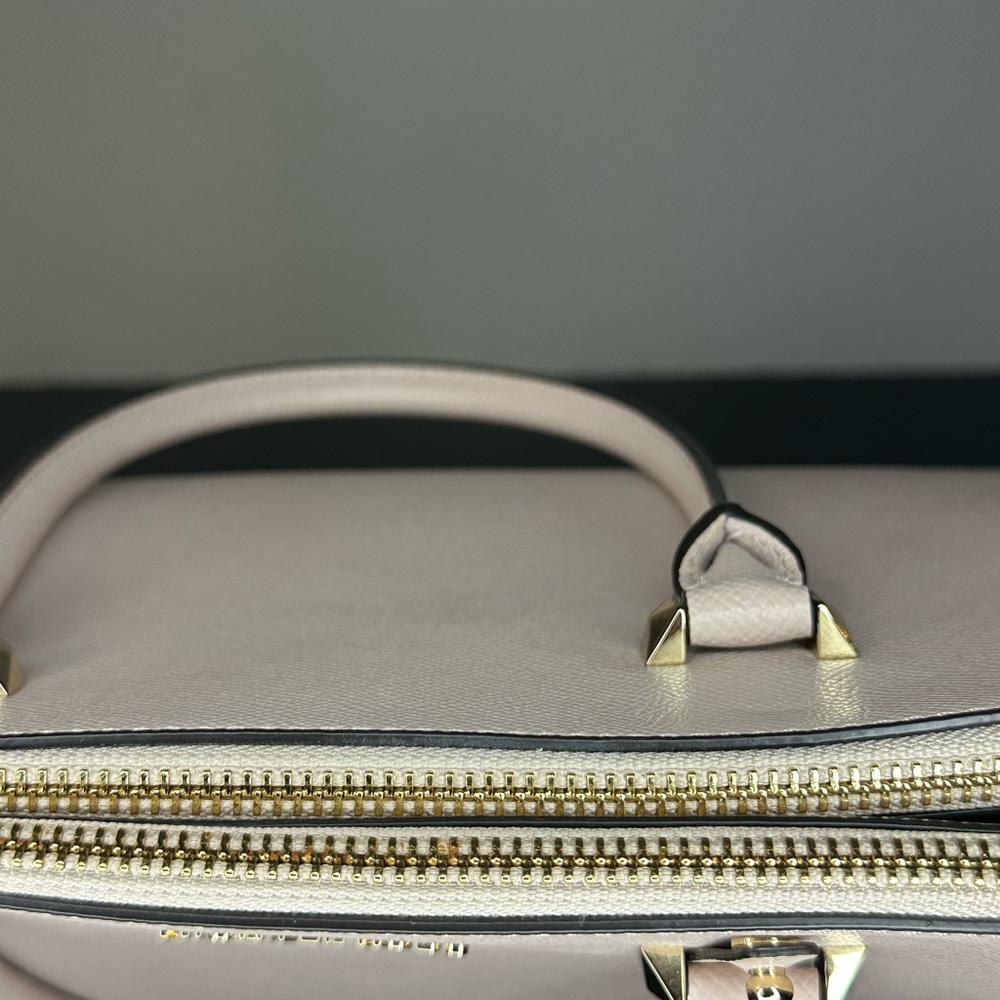 Michael Kors light pink Tote with Gold Accents and Structured Design - Picture 16 of 16
